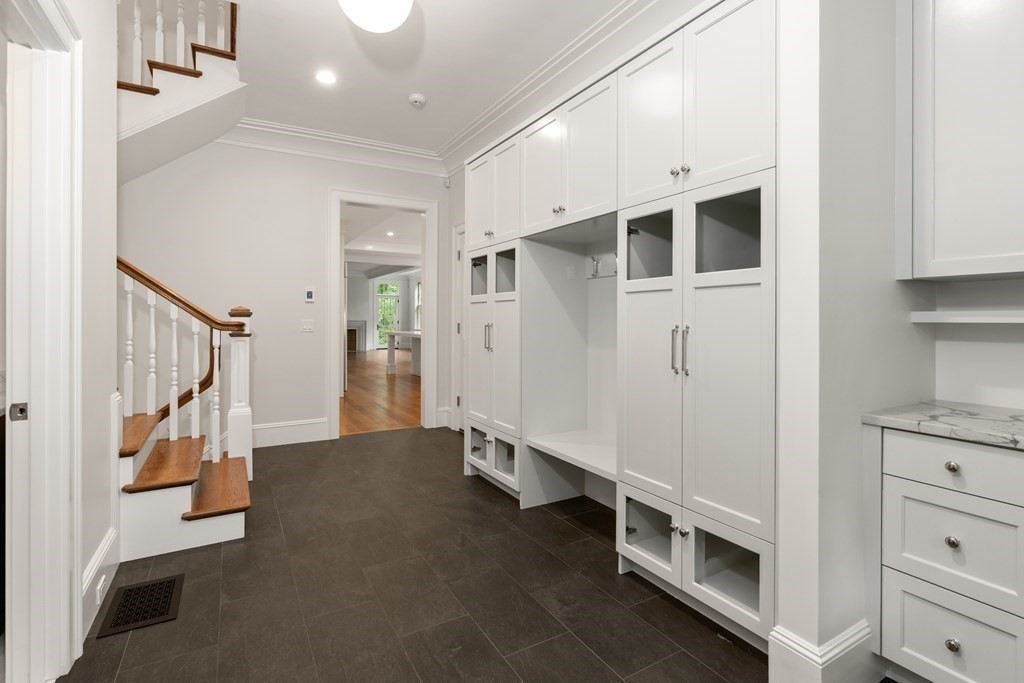 16 Ridge Hill Farm Road Wellesley, MA 02482 - Photo 19 of 41