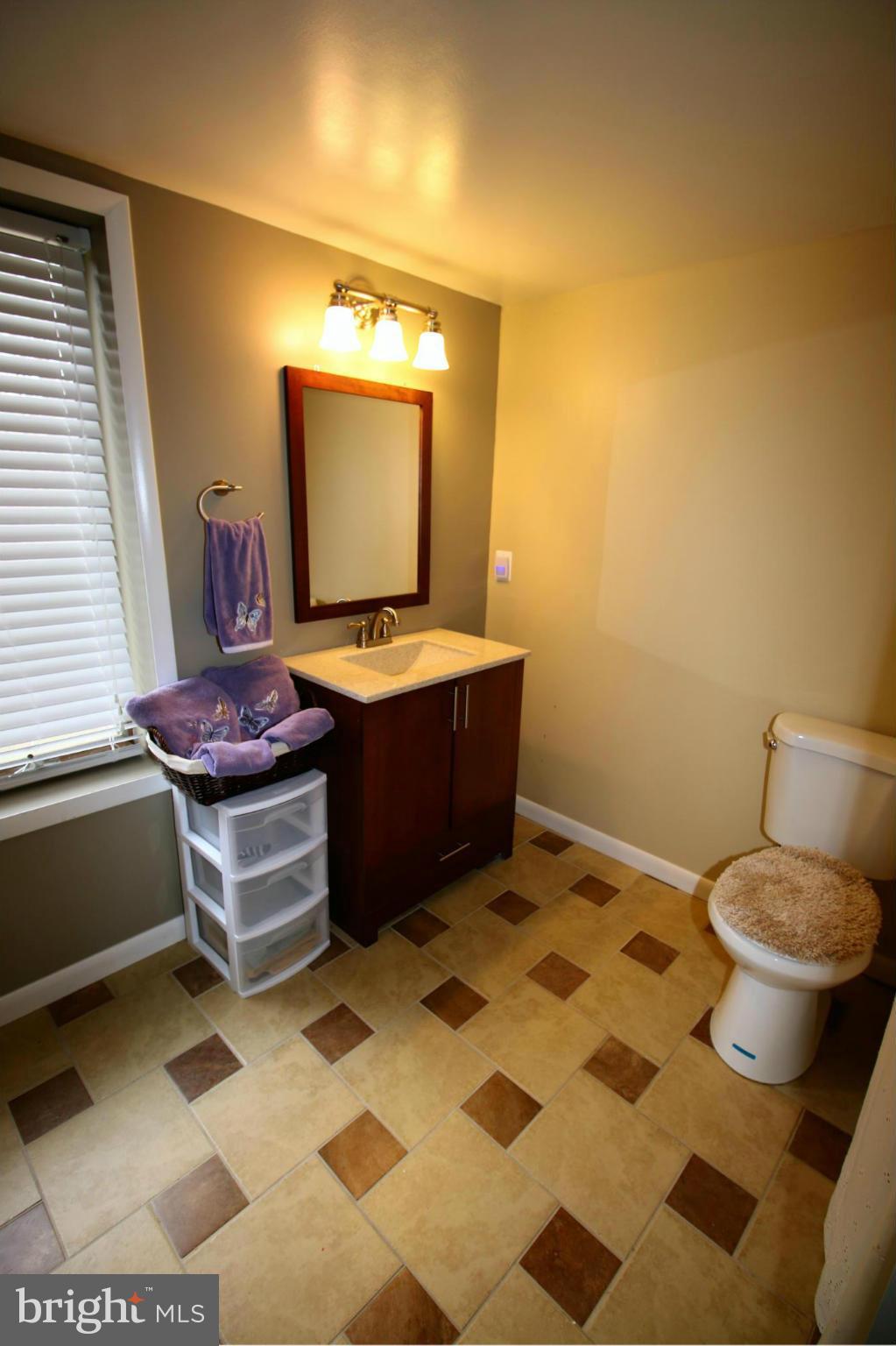 12821 Westside Road Manassas, VA 20112 - Photo 18 of 27 Bath