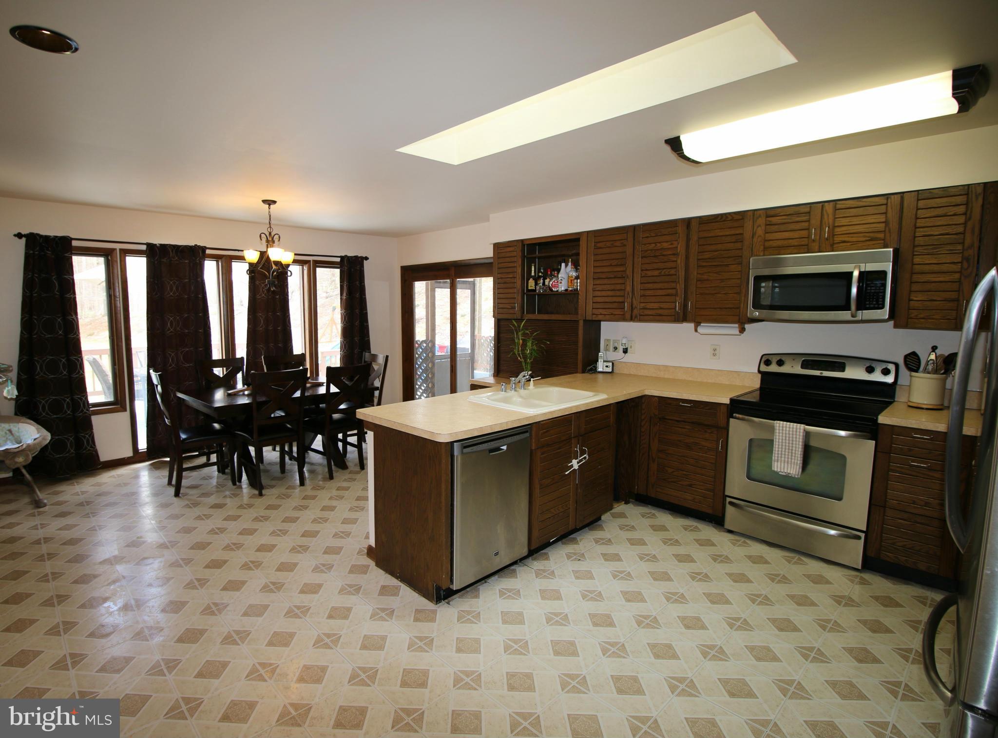 12821 Westside Road Manassas, VA 20112 - Photo 9 of 27 Kitchen
