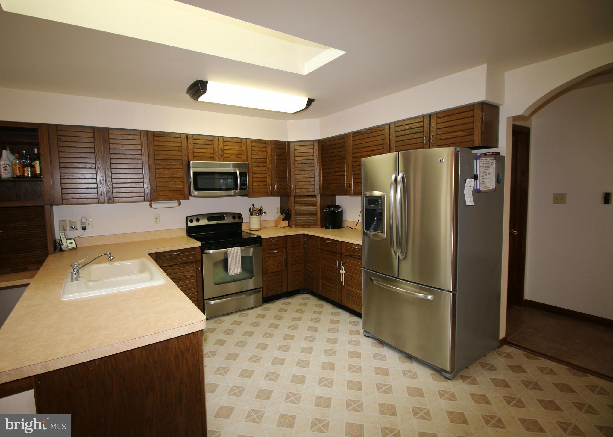 12821 Westside Road Manassas, VA 20112 - Photo 10 of 27 Kitchen