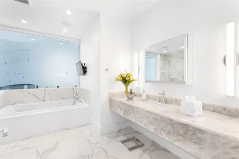 $8,750,000 | 797 Middle River Drive, Fort Lauderdale, FL 33304