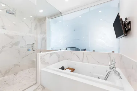 $8,750,000 | 797 Middle River Drive, Fort Lauderdale, FL 33304