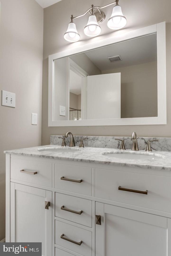 340 Lancaster Square Sterling, VA 20164 - Photo 13 of 16 Updated and modern bathroom!