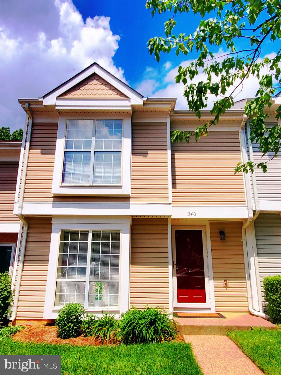 340 Lancaster Square Sterling, VA 20164 - Photo 2 of 16 Beautiful exterior!