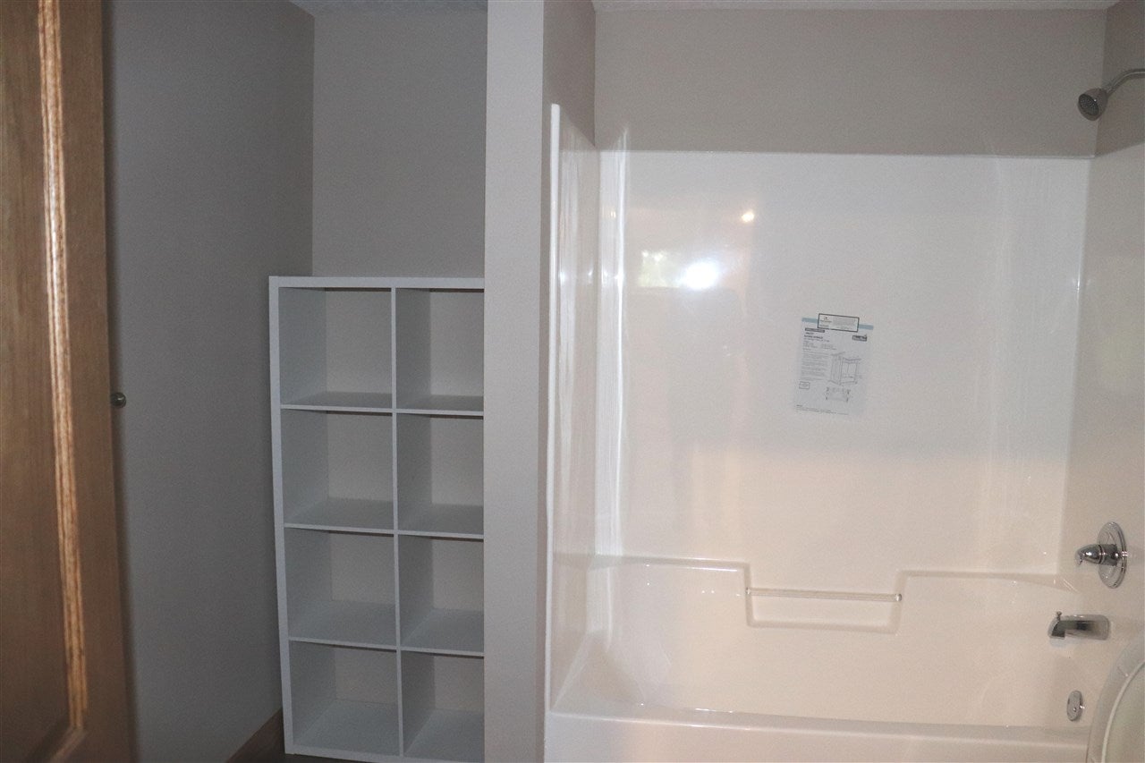 2408 Aspen Ln Road Decorah, IA 52101 - Photo 13 of 20 Gallery Image 13