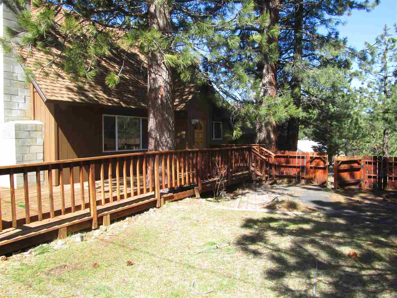 10331 Sugar Pine Road Truckee, CA 96161 - Photo 9 of 10 Gallery Image 9