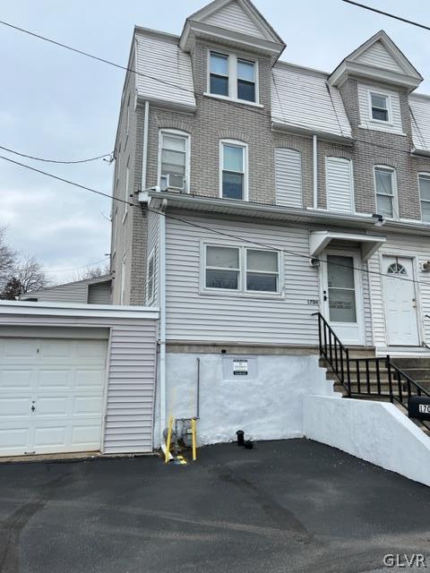 1704 Seidersville Road Bethlehem, PA 18015 - Photo 2 of 34 Gallery Image 2