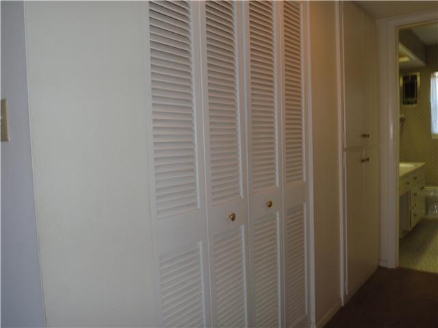 5022 Allisonville Road, Unit A Indianapolis, IN 46205 - Photo 9 of 12 Gallery Image 9