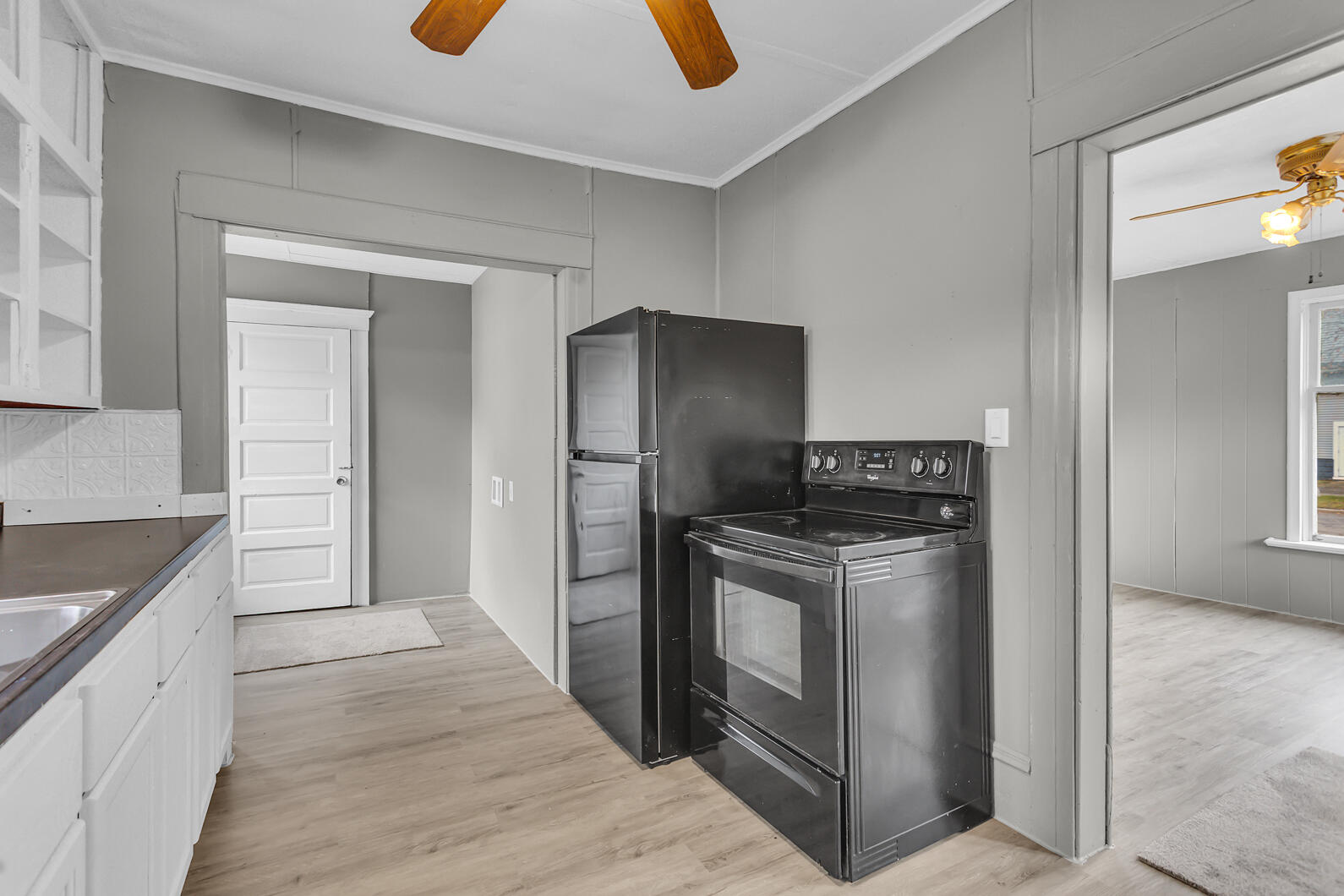 1915 East Ganson Street Jackson, MI 49202 - Photo 12 of 32 0N0A1356