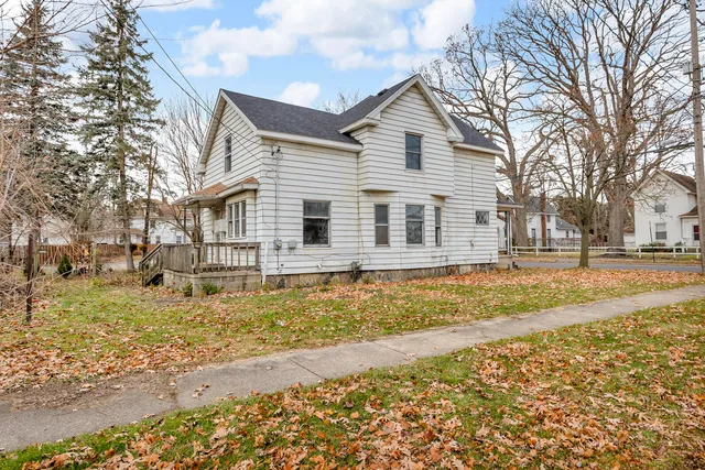 $97,000 | 1915 East Ganson Street, Jackson, MI 49202