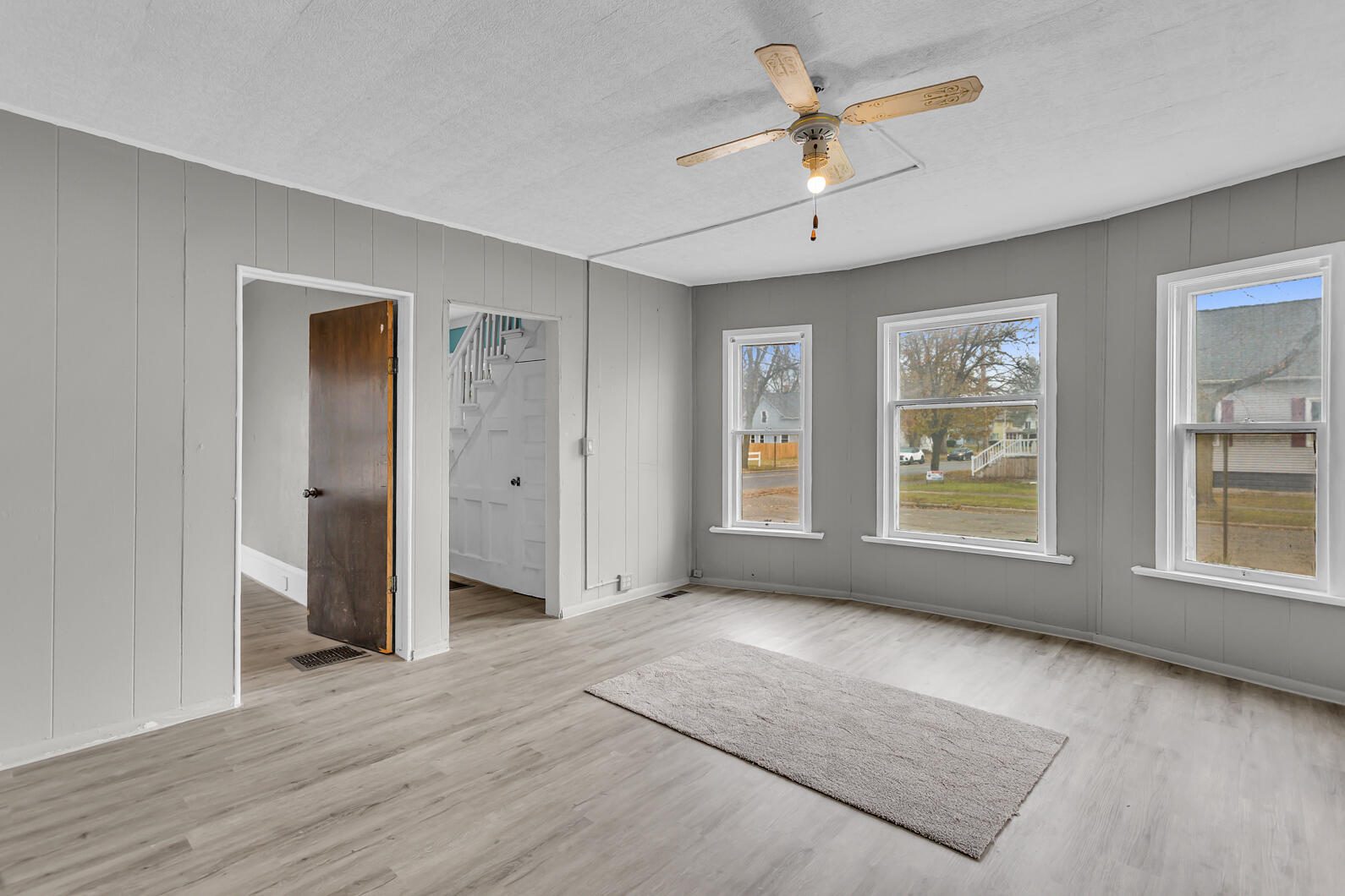 1915 East Ganson Street Jackson, MI 49202 - Photo 4 of 32 0N0A1326