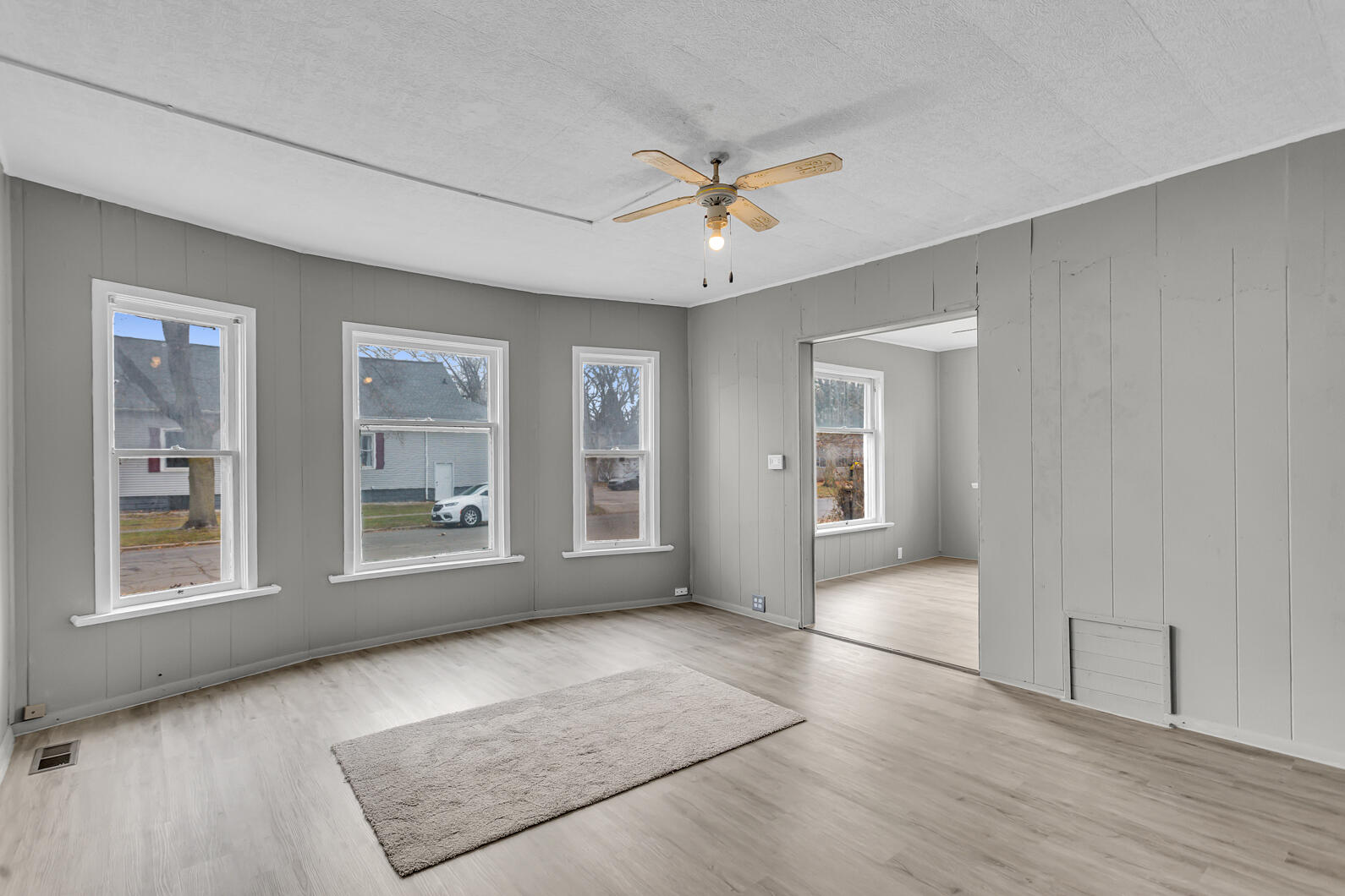 1915 East Ganson Street Jackson, MI 49202 - Photo 5 of 32 0N0A1329