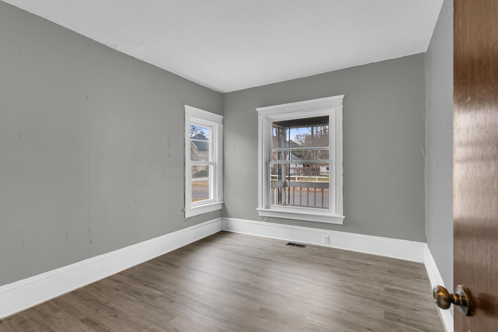 1915 East Ganson Street Jackson, MI 49202 - Photo 10 of 32 0N0A1332