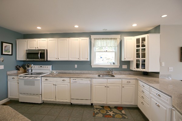 8 Doctors Run Rockport, MA 01966 - Photo 11 of 25