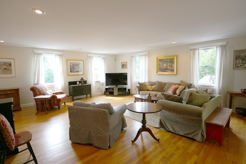 8 Doctors Run Rockport, MA 01966 - Photo 13 of 25