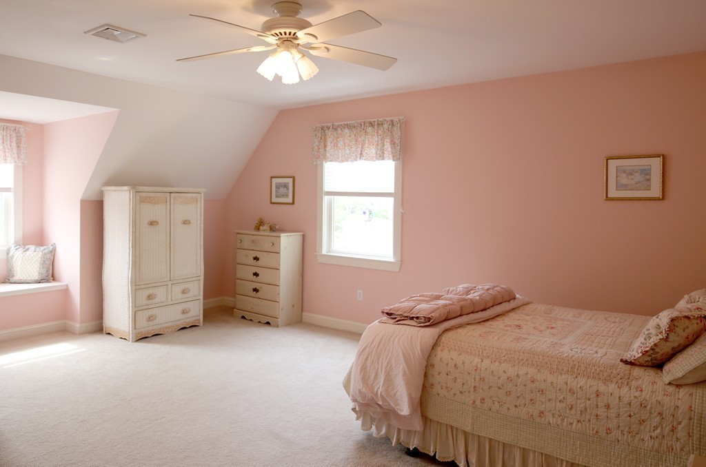 8 Doctors Run Rockport, MA 01966 - Photo 17 of 25