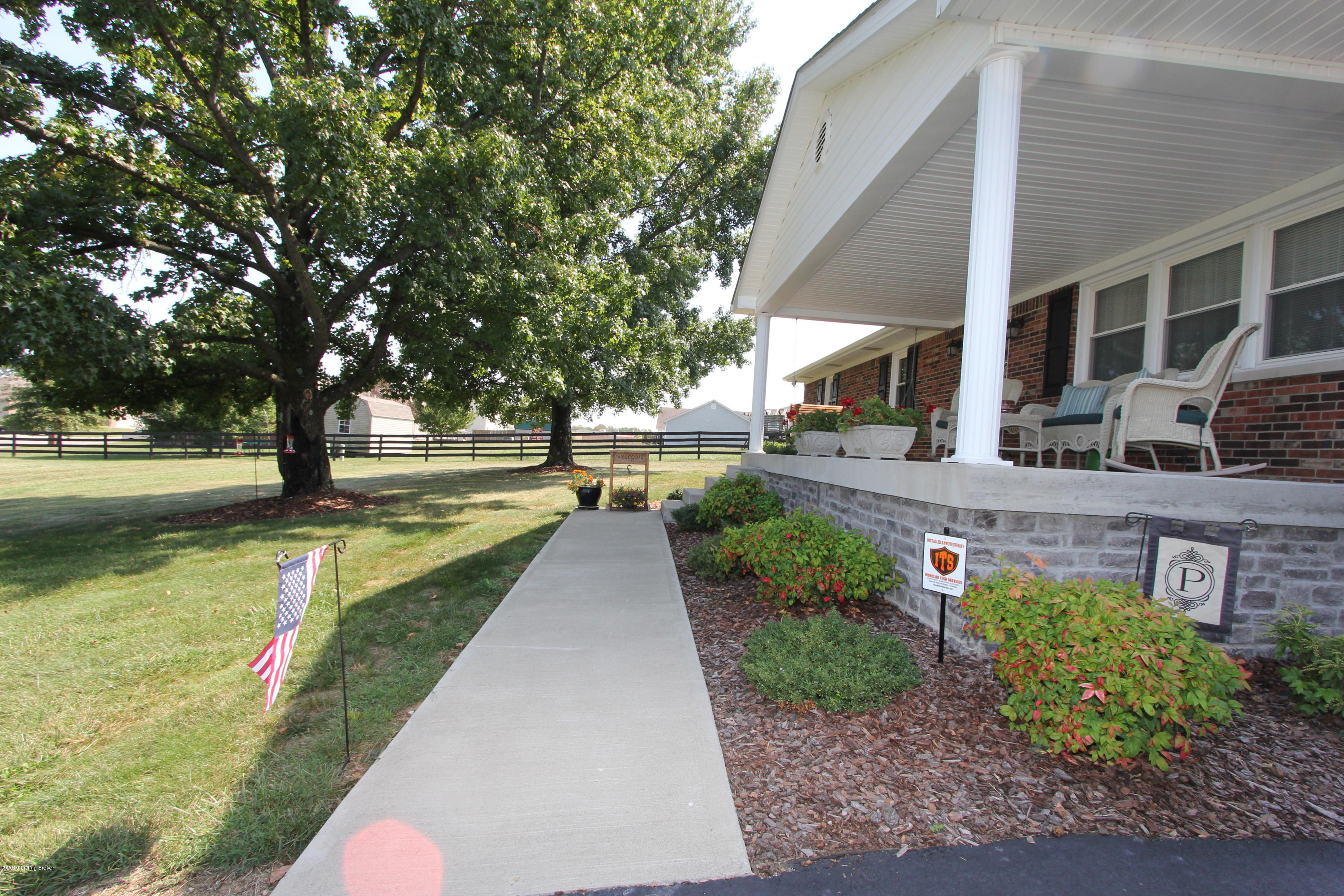 1160 Versailles Road Lawrenceburg, KY 40342 - Photo 6 of 42 Front (7)
