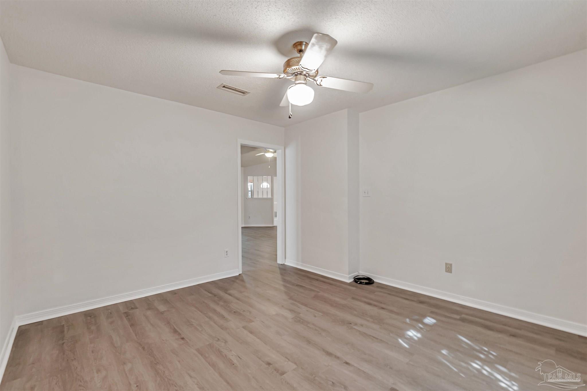 2727 Chickering Road Pensacola, FL 32514 - Photo 18 of 38 Gallery Image 18