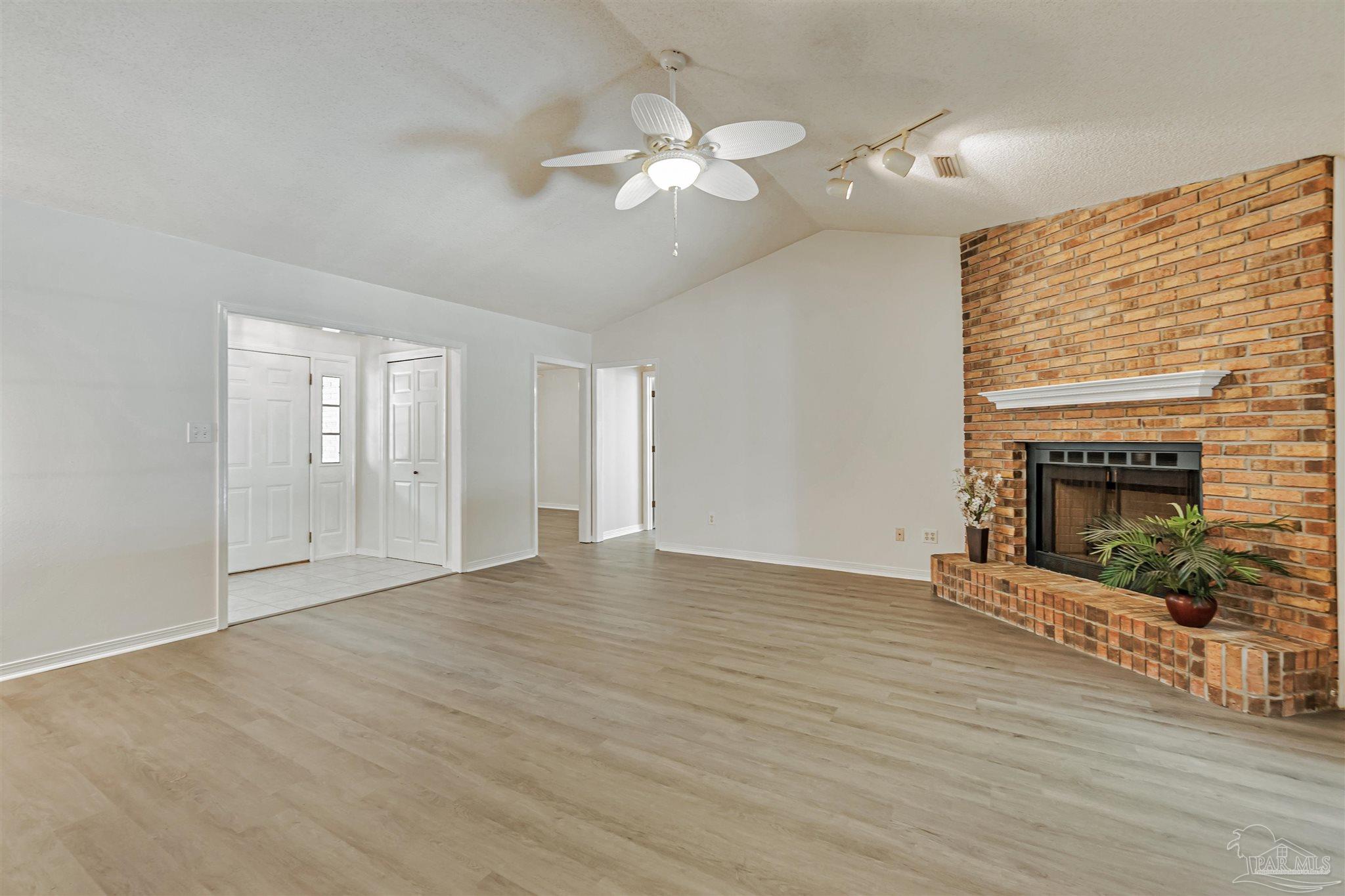2727 Chickering Road Pensacola, FL 32514 - Photo 6 of 38 Gallery Image 6