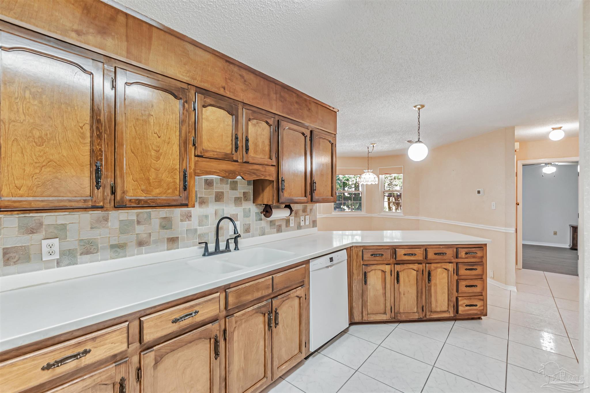2727 Chickering Road Pensacola, FL 32514 - Photo 7 of 38 Gallery Image 7