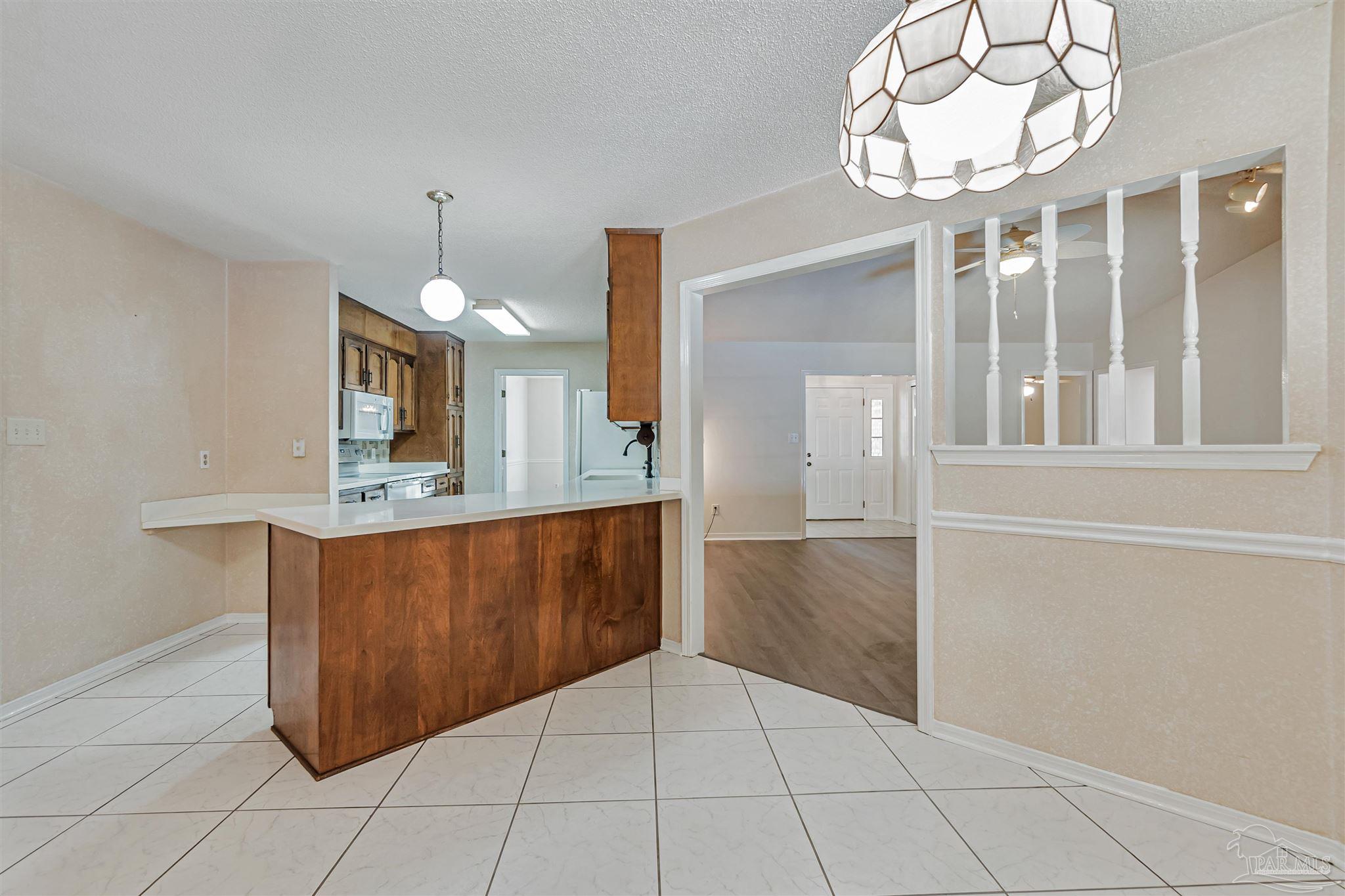 2727 Chickering Road Pensacola, FL 32514 - Photo 10 of 38 Gallery Image 10
