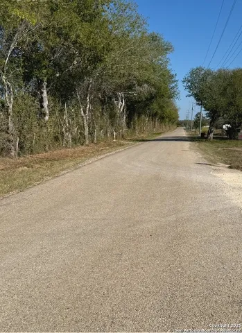 $105,000 | 448 County Road 7712, Devine, TX 78016