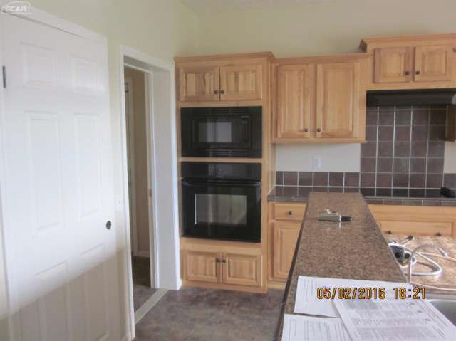 3285 Metamora Road Metamora, MI 48455 - Photo 4 of 26 21141704-3.JPG