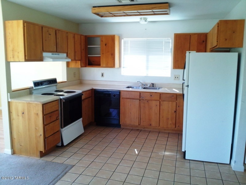 5331 North Oracle Road Tucson, AZ 85704 - Photo 2 of 11