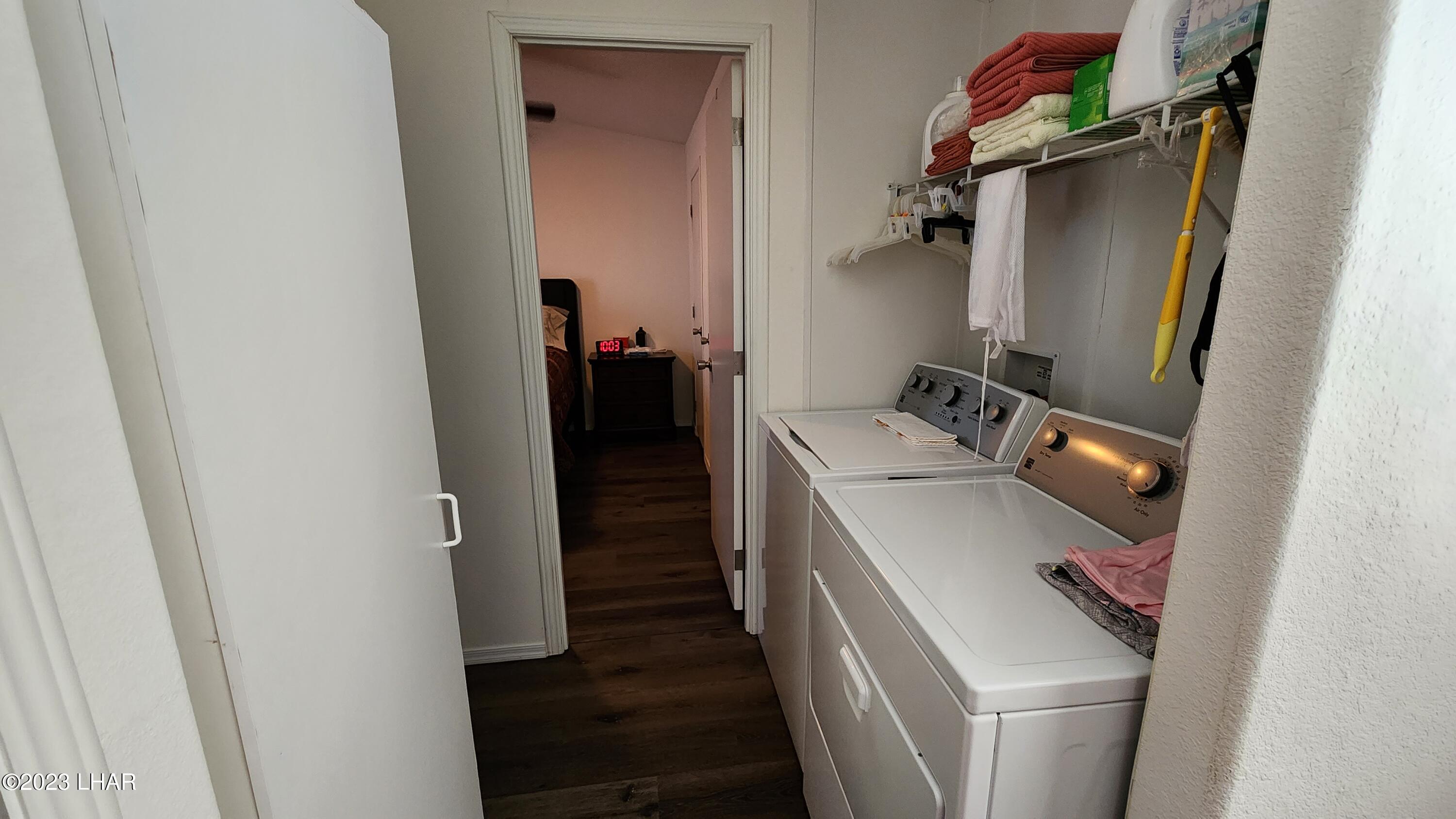 1240 Acacia Road, Unit 155 Quartzsite, AZ 85346 - Photo 11 of 21 Laundry Area