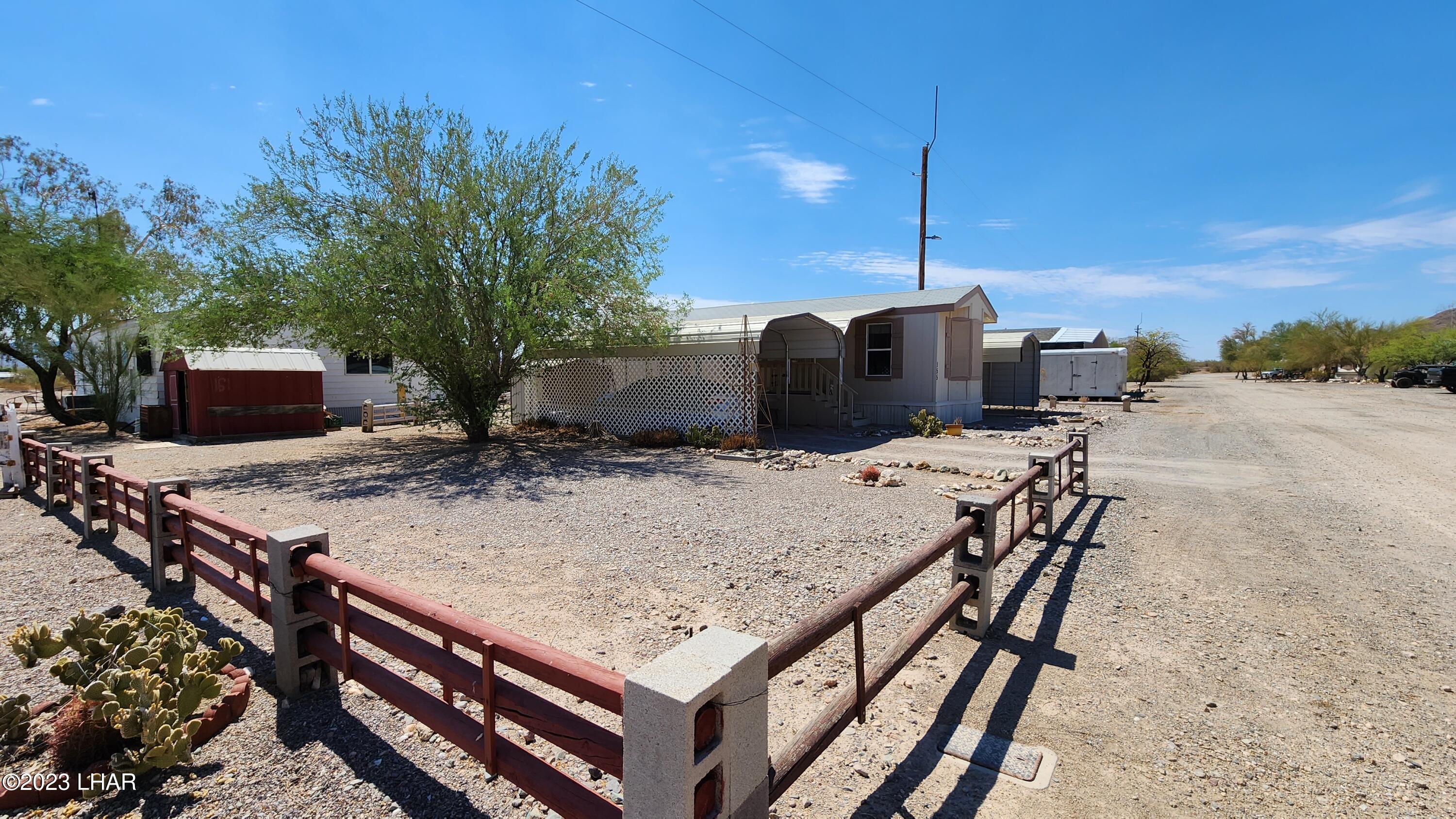 1240 Acacia Road, Unit 155 Quartzsite, AZ 85346 - Photo 15 of 21 Front yard