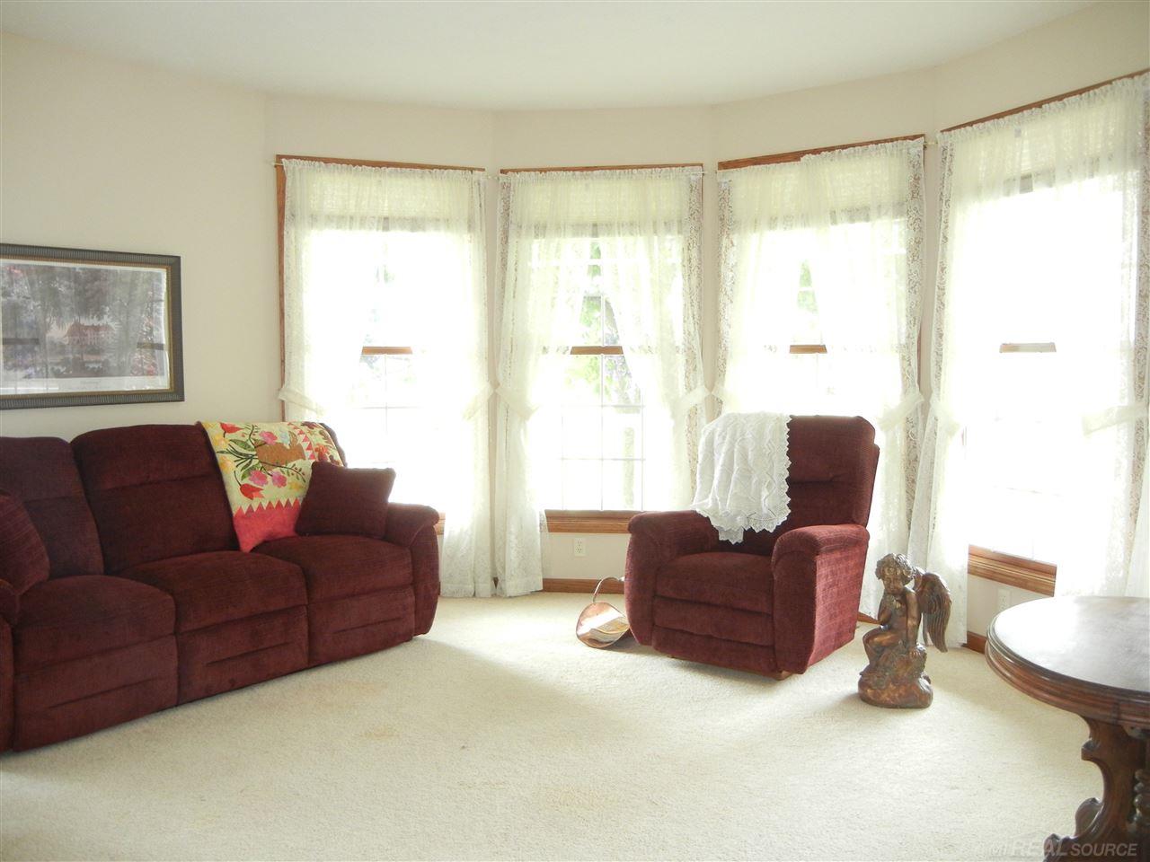 4690 West Bennington Road Owosso, MI 48867 - Photo 15 of 59 31295499-14.JPG