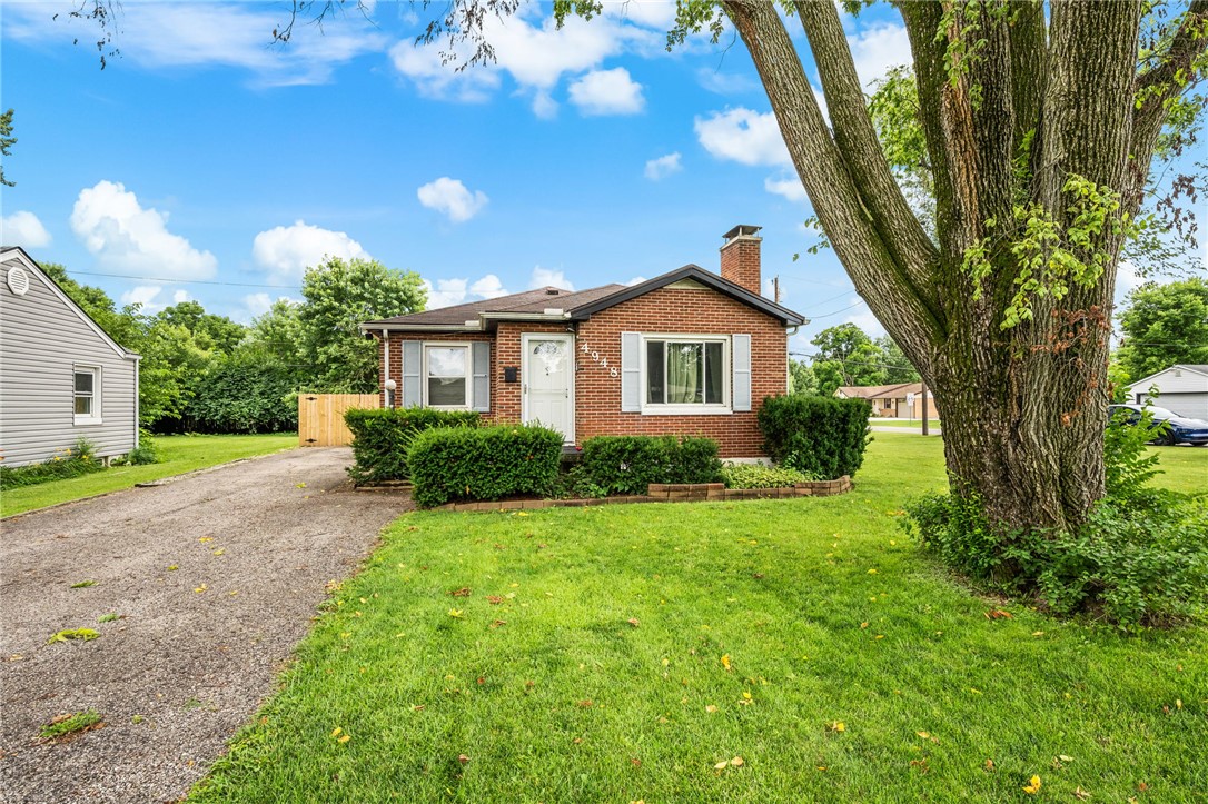 4948 Dinsmore Road West Carrollton, OH 45449 - Photo 3 of 37