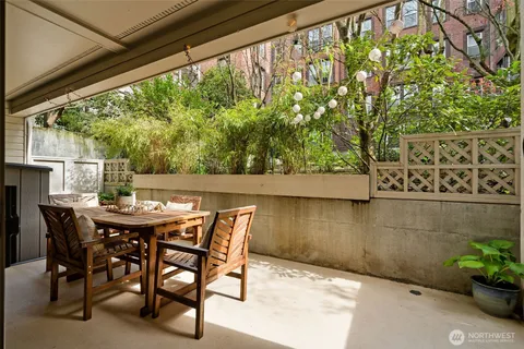 $365,000 | 211 Summit Avenue East, Unit S114, Seattle, WA 98102