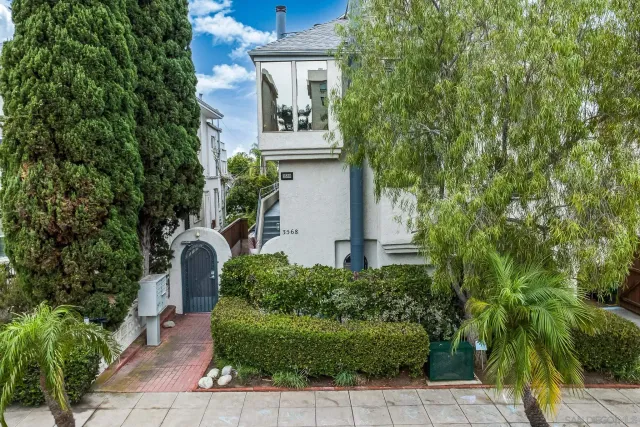 $749,999 | 3568 Front Street, Unit D, San Diego, CA 92103