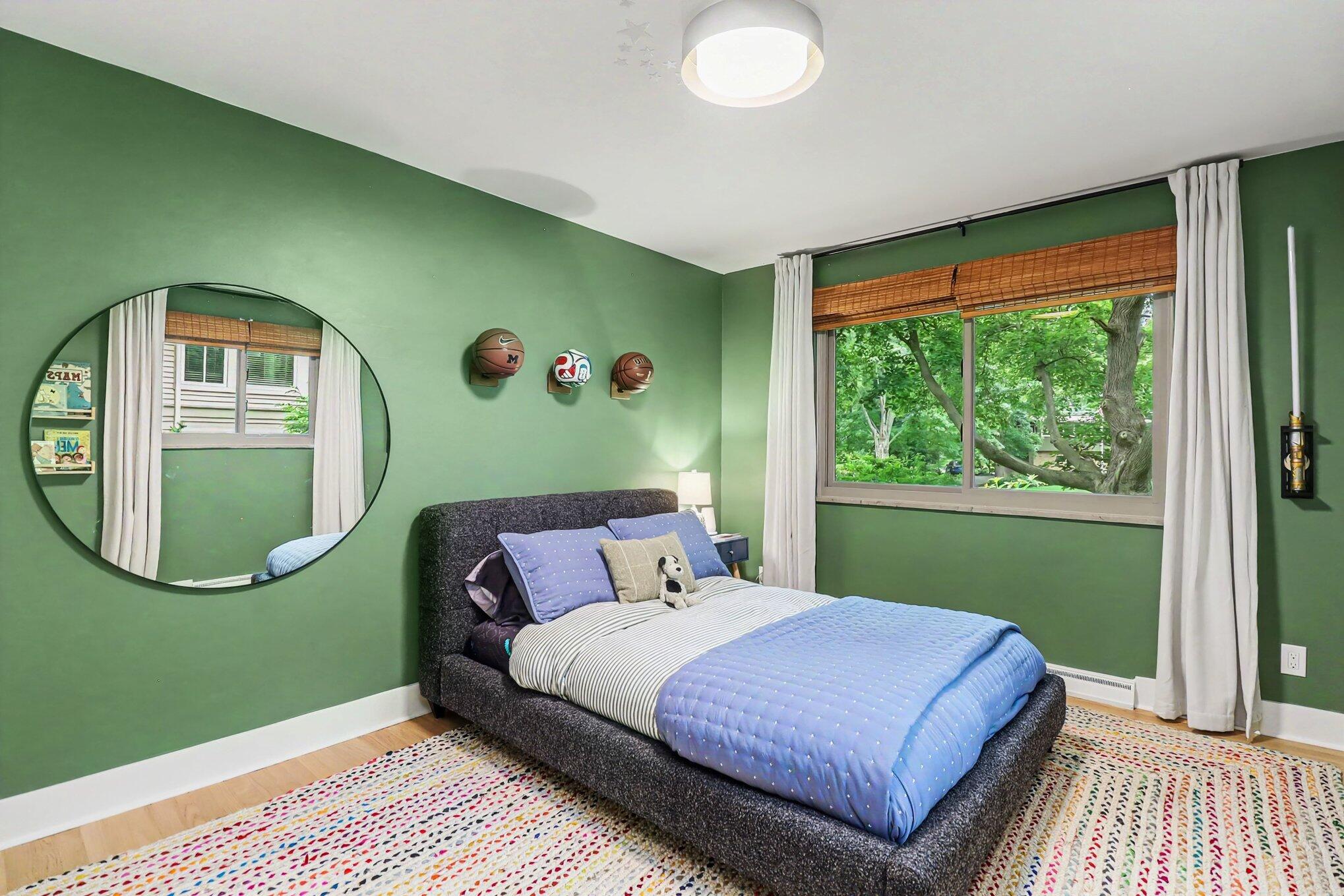 2411 Londonderry Road Ann Arbor, MI 48104 - Photo 30 of 61 039_file_5289