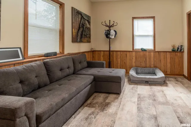 $269,900 | 13414 South Egypt Shores Drive, Creal Springs, IL 62922