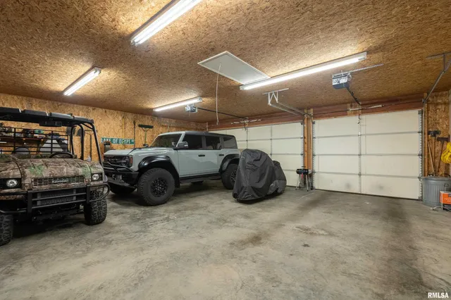 $269,900 | 13414 South Egypt Shores Drive, Creal Springs, IL 62922