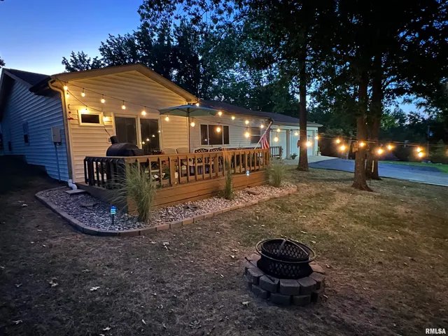 $269,900 | 13414 South Egypt Shores Drive, Creal Springs, IL 62922