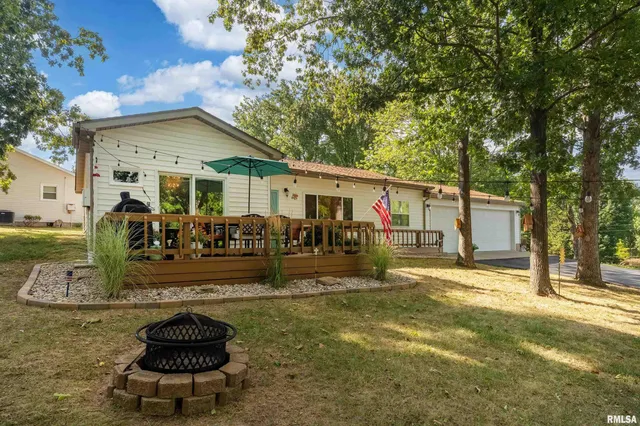 $269,900 | 13414 South Egypt Shores Drive, Creal Springs, IL 62922