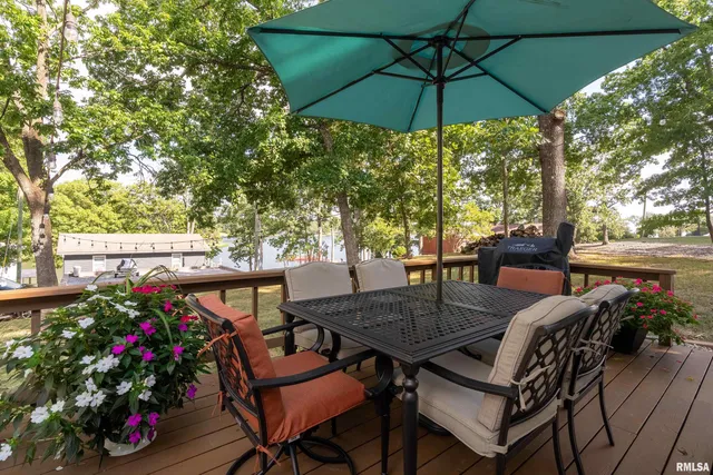 $269,900 | 13414 South Egypt Shores Drive, Creal Springs, IL 62922