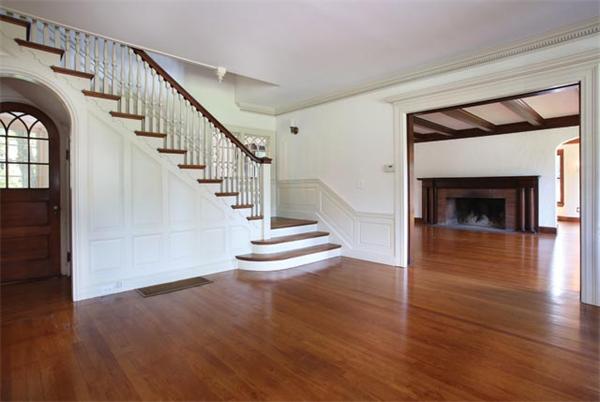 10 Burnham Road Newton, MA 02465 - Photo 2 of 10