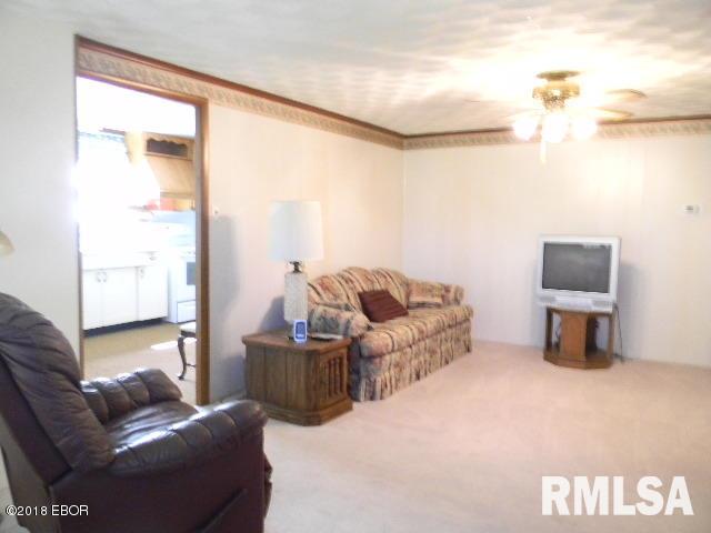 9586 Kimmel Road Du Quoin, IL 62832 - Photo 5 of 11 Gallery Image 5
