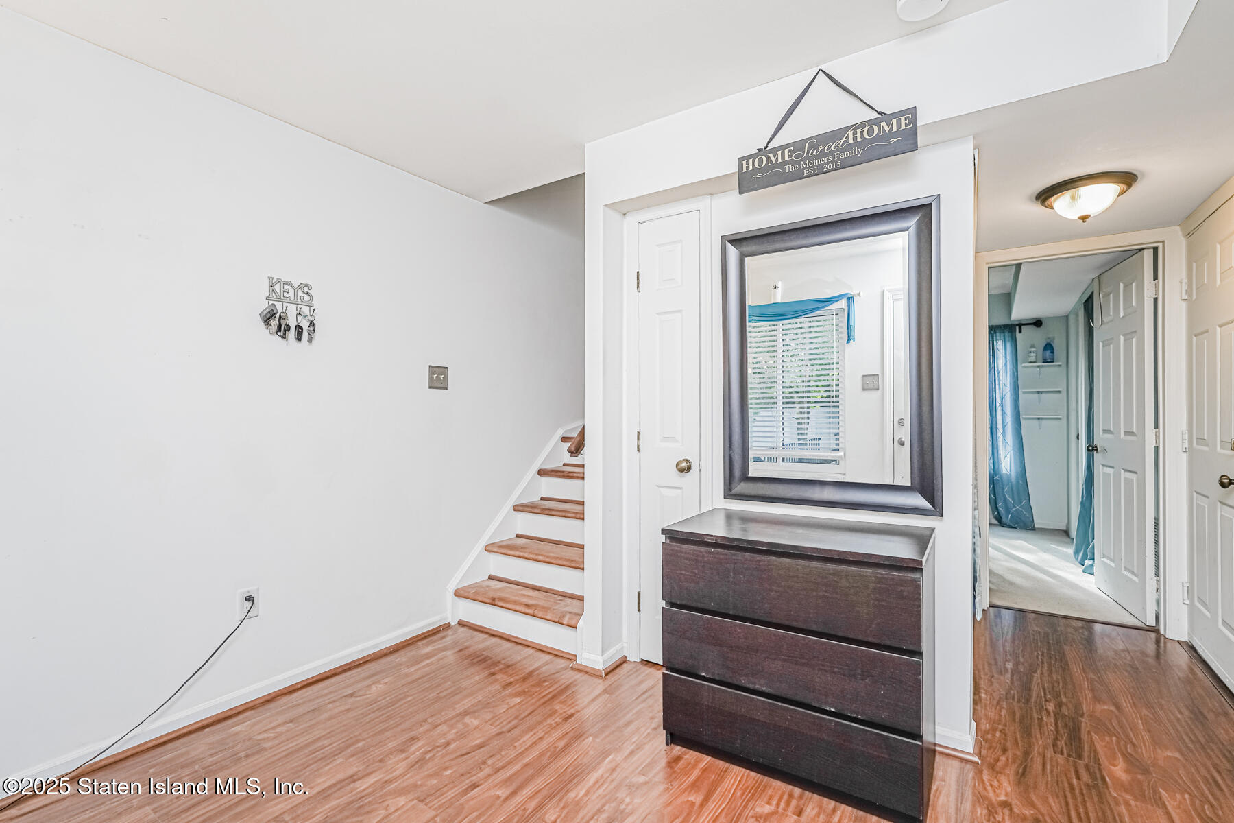 70 Ilyssa Way Staten Island, NY 10312 - Photo 9 of 39 Photo Feb 25 2018, 10 42 15 PM