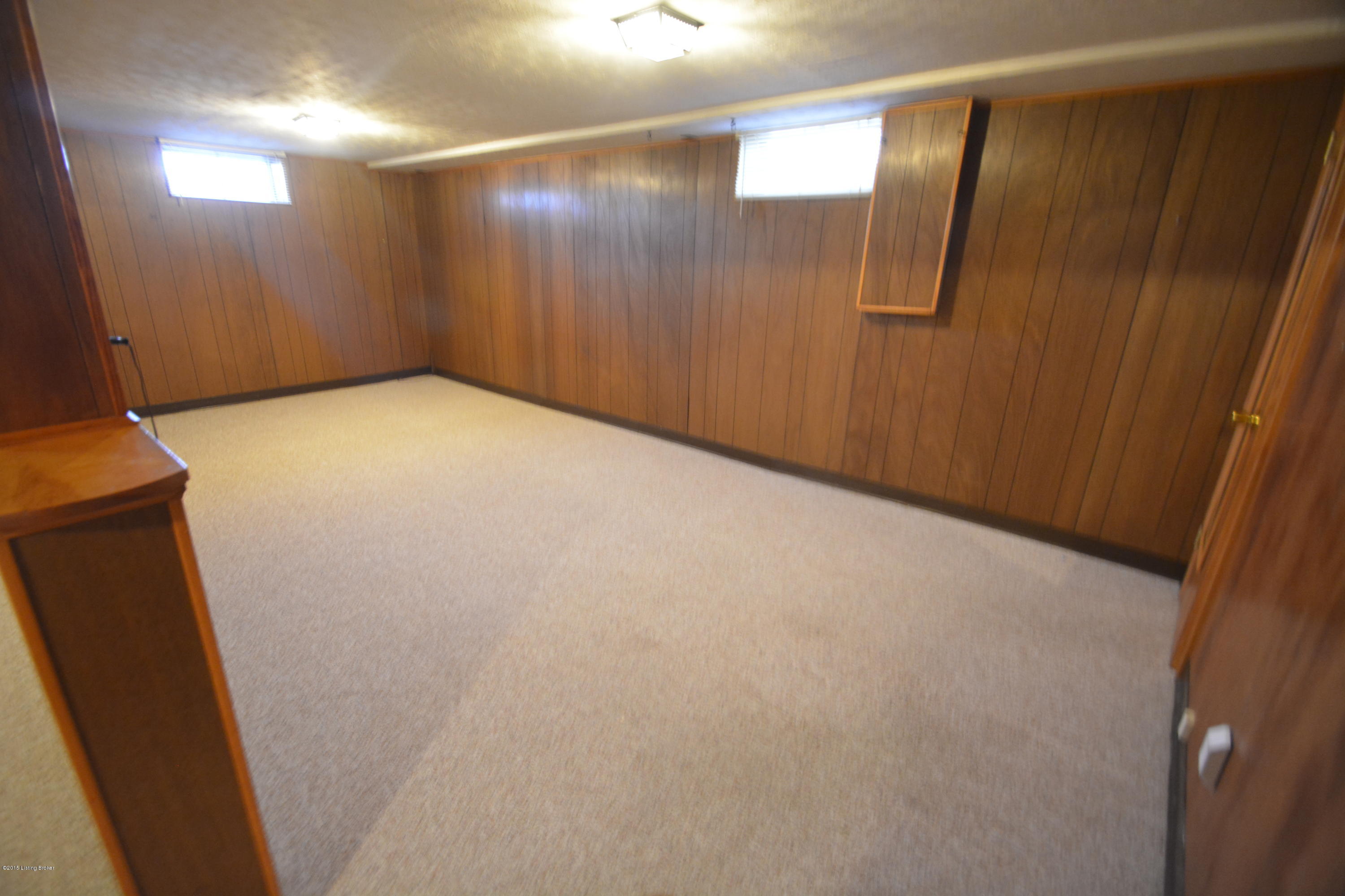 8615 Terry Road Louisville, KY 40258 - Photo 28 of 36 _DSC0459