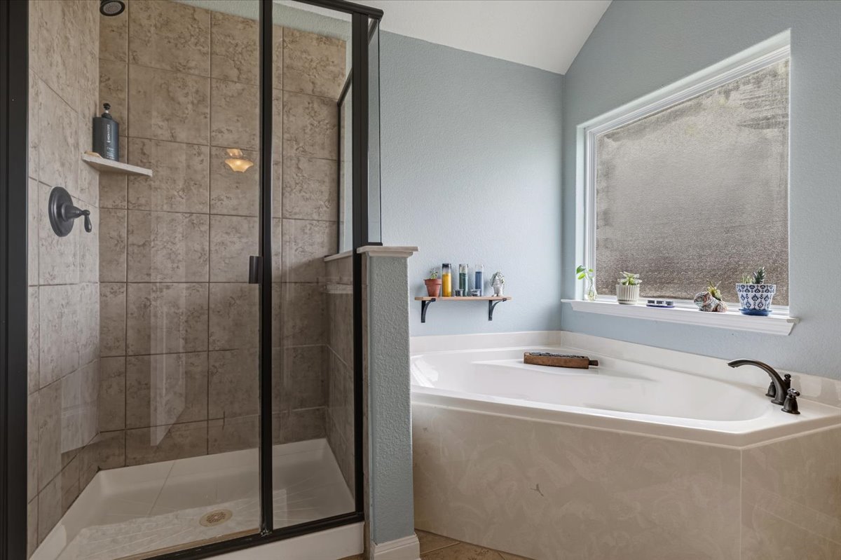 1672 Treeta Trail Kyle, TX 78640 - Photo 20 of 34