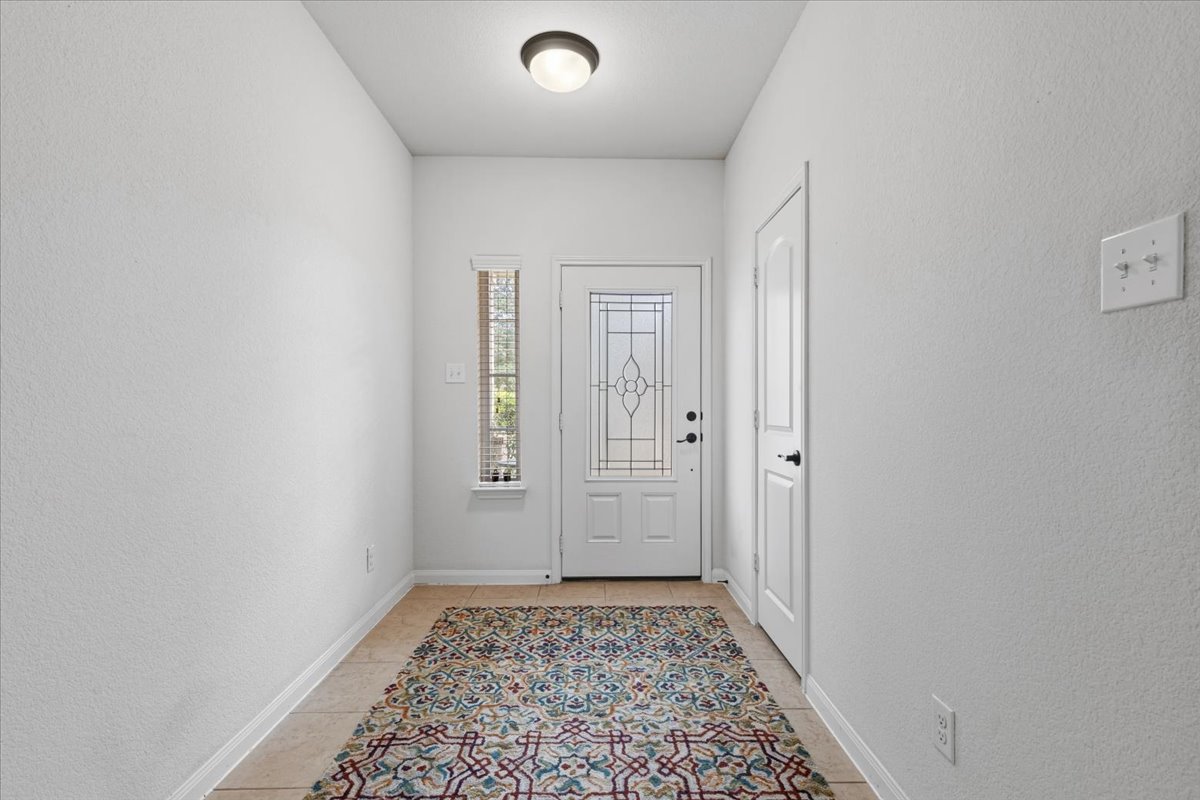 1672 Treeta Trail Kyle, TX 78640 - Photo 5 of 34