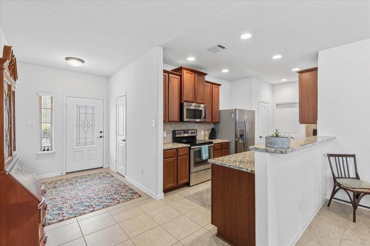 1672 Treeta Trail Kyle, TX 78640 - Photo 6 of 34