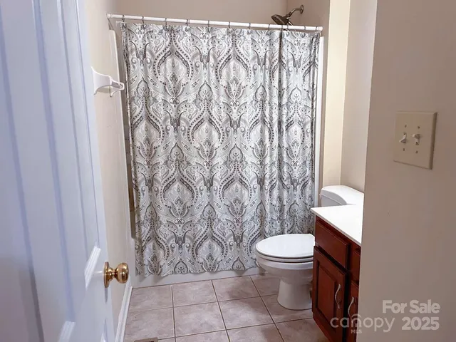 $825,000 | 15494 Donnington Drive, Charlotte, NC 28277