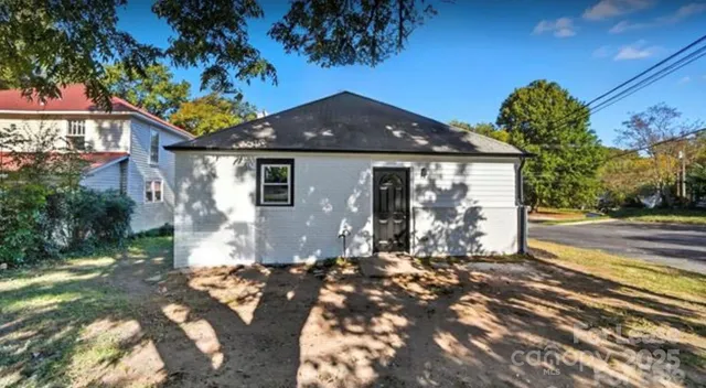 a picture of a bench in a building