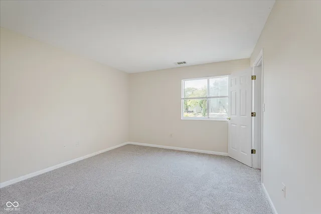 $1,950 | 1059 Timber Creek Drive, Unit 4, Carmel, IN 46032